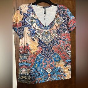 Paisley V-Neck Short Sleeve Tee in Blue & Coral